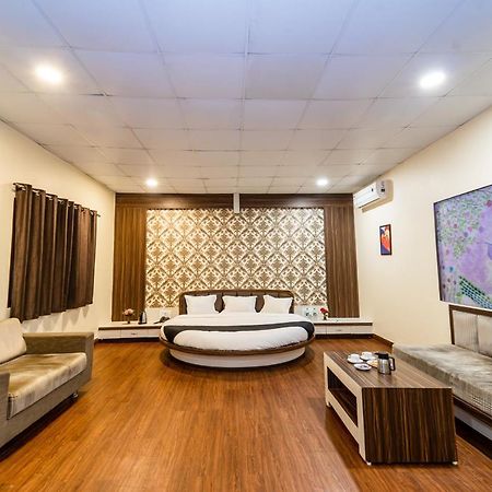 Narmada Hills Resort Omkareshwar Bagian luar foto