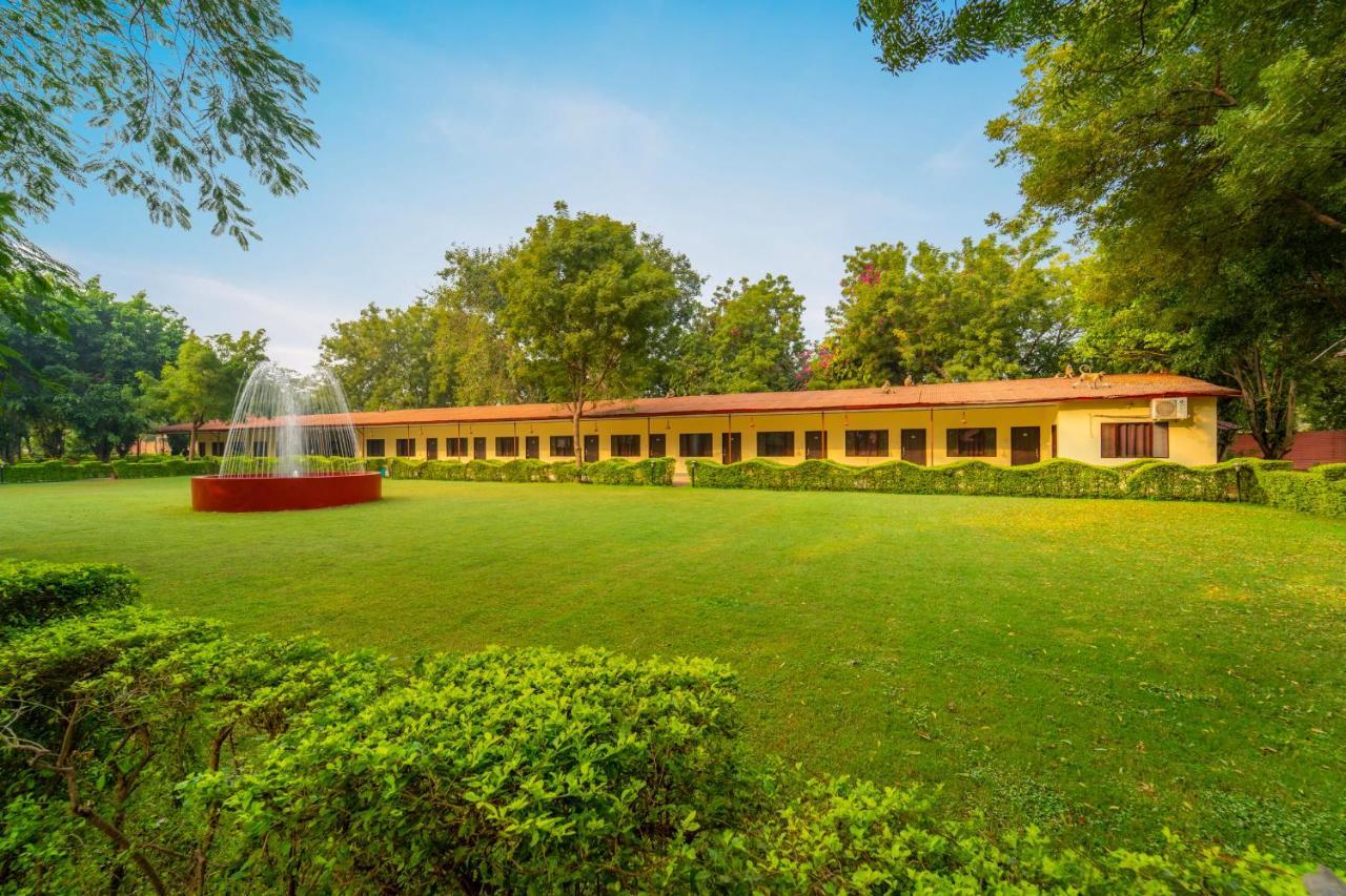 Narmada Hills Resort Omkareshwar Bagian luar foto