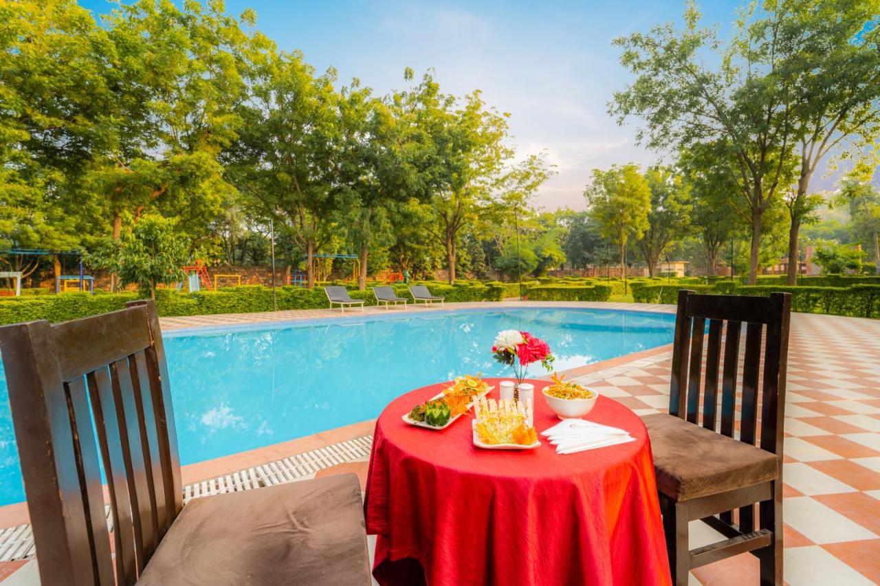 Narmada Hills Resort Omkareshwar Bagian luar foto