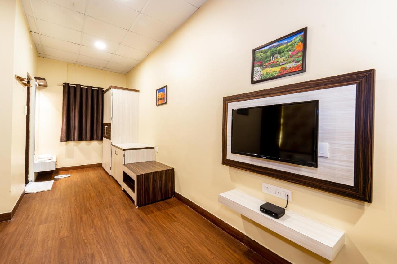 Narmada Hills Resort Omkareshwar Bagian luar foto