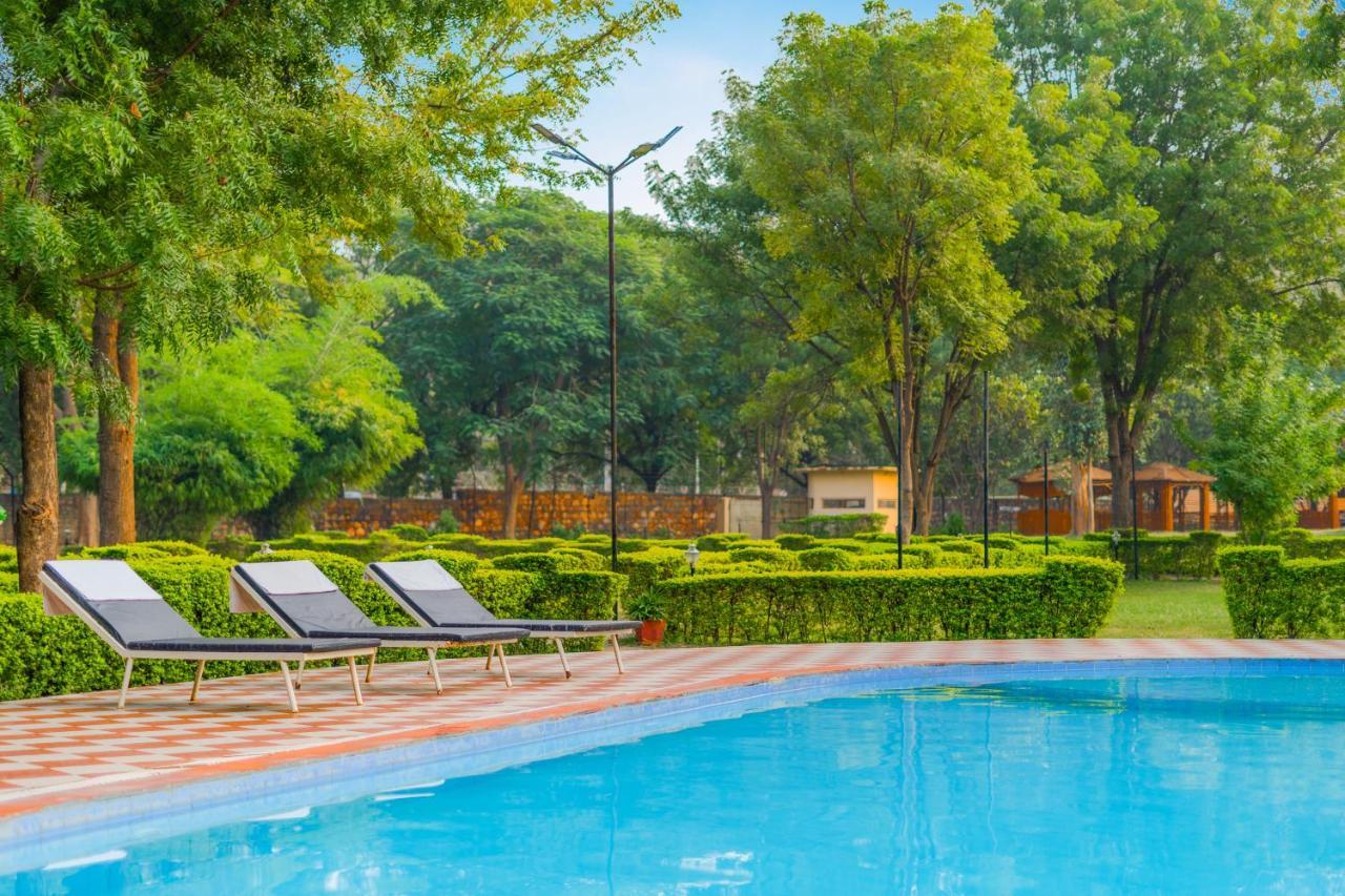 Narmada Hills Resort Omkareshwar Bagian luar foto
