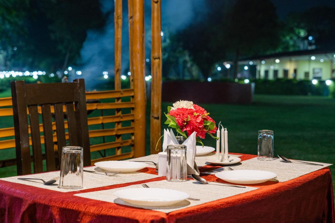 Narmada Hills Resort Omkareshwar Bagian luar foto
